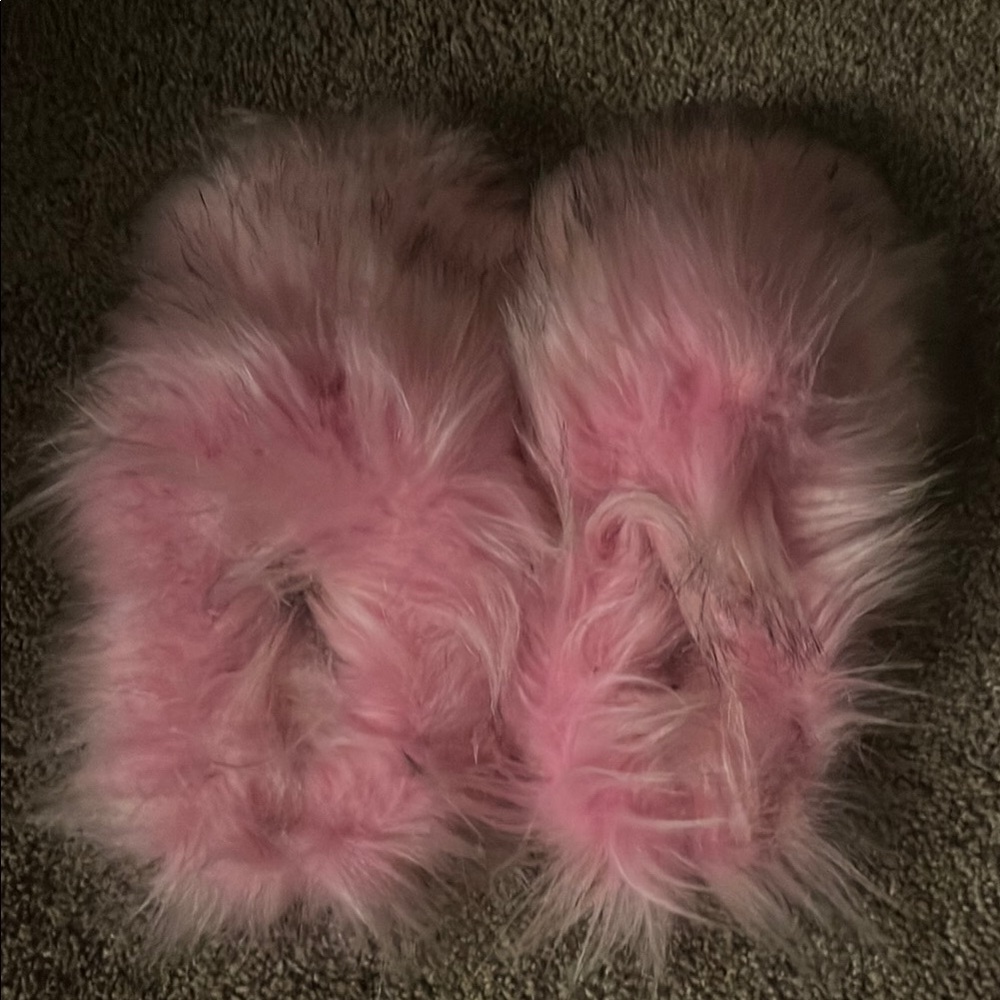 SHEIN Pink Fuzzy Slippers